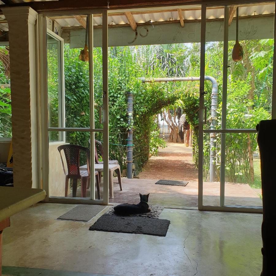 Happy Cocos Beach House Waskaduwa Eksteriør bilde